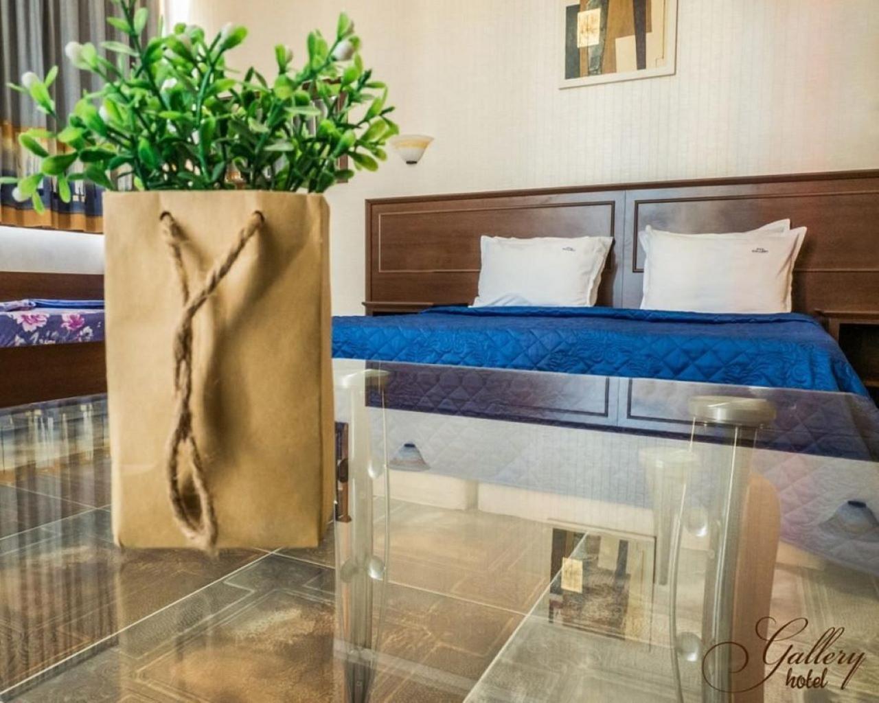 Hotel Family Gallery